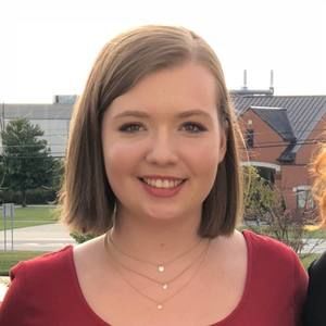 Meet your Posher, Alexis